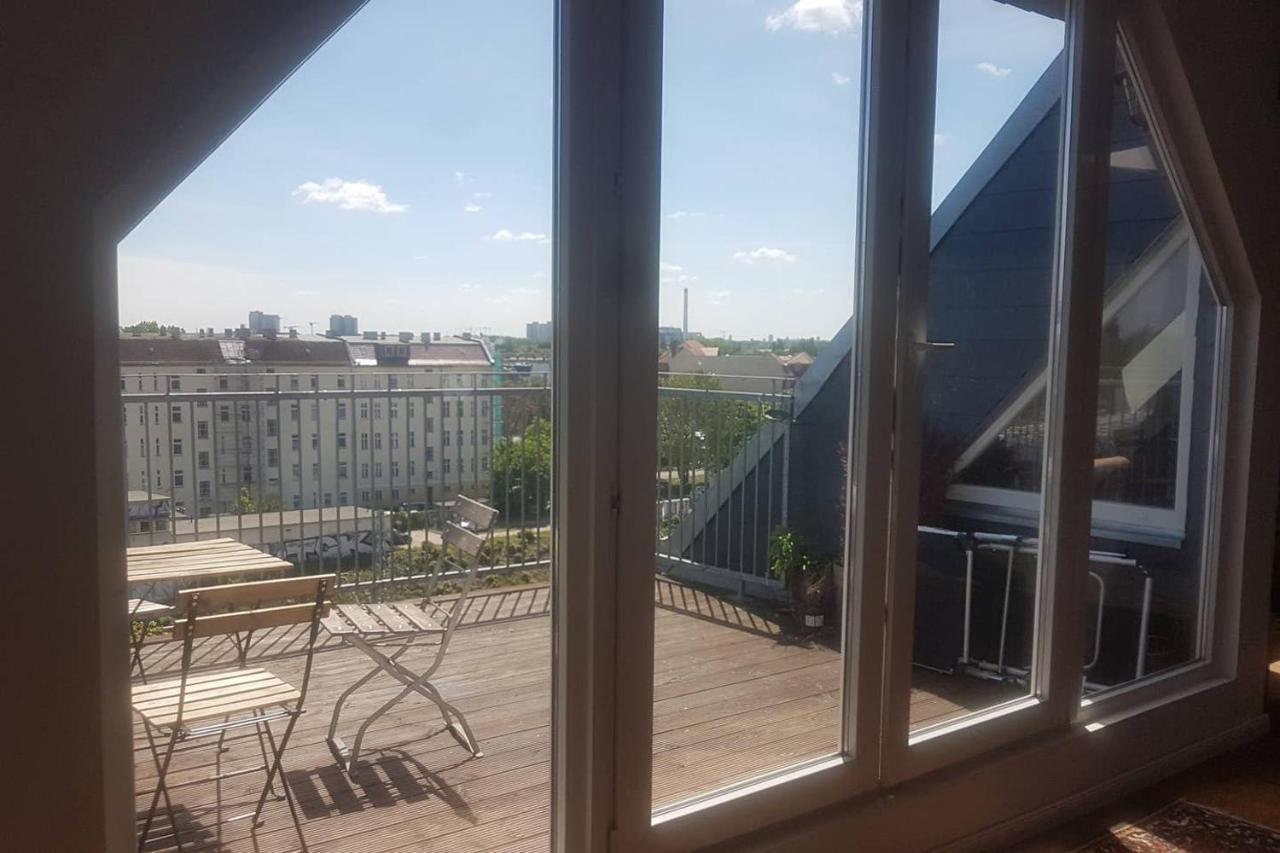 Helle Dachgeschosswohnung Fuer 8 Personen In Zentraler Lage Berlino Esterno foto
