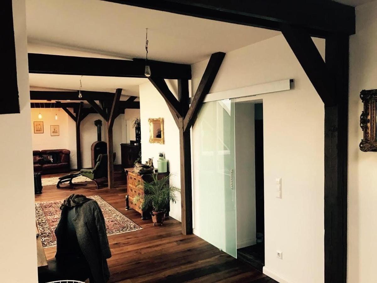 Helle Dachgeschosswohnung Fuer 8 Personen In Zentraler Lage Berlino Esterno foto